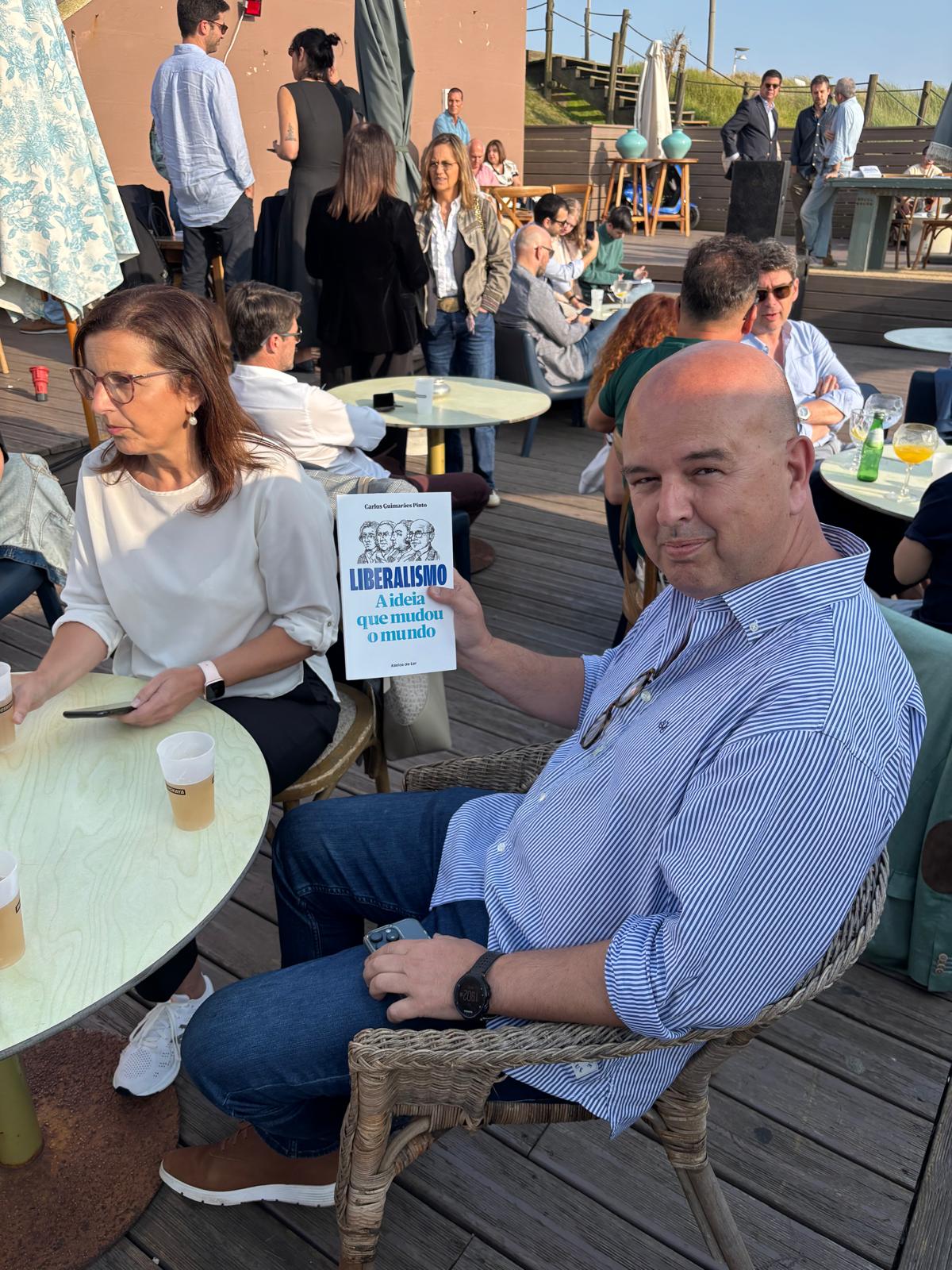 🗽💙 IL Vila do Conde presente na apresentação do novo livro de Carlos Guimarães Pinto