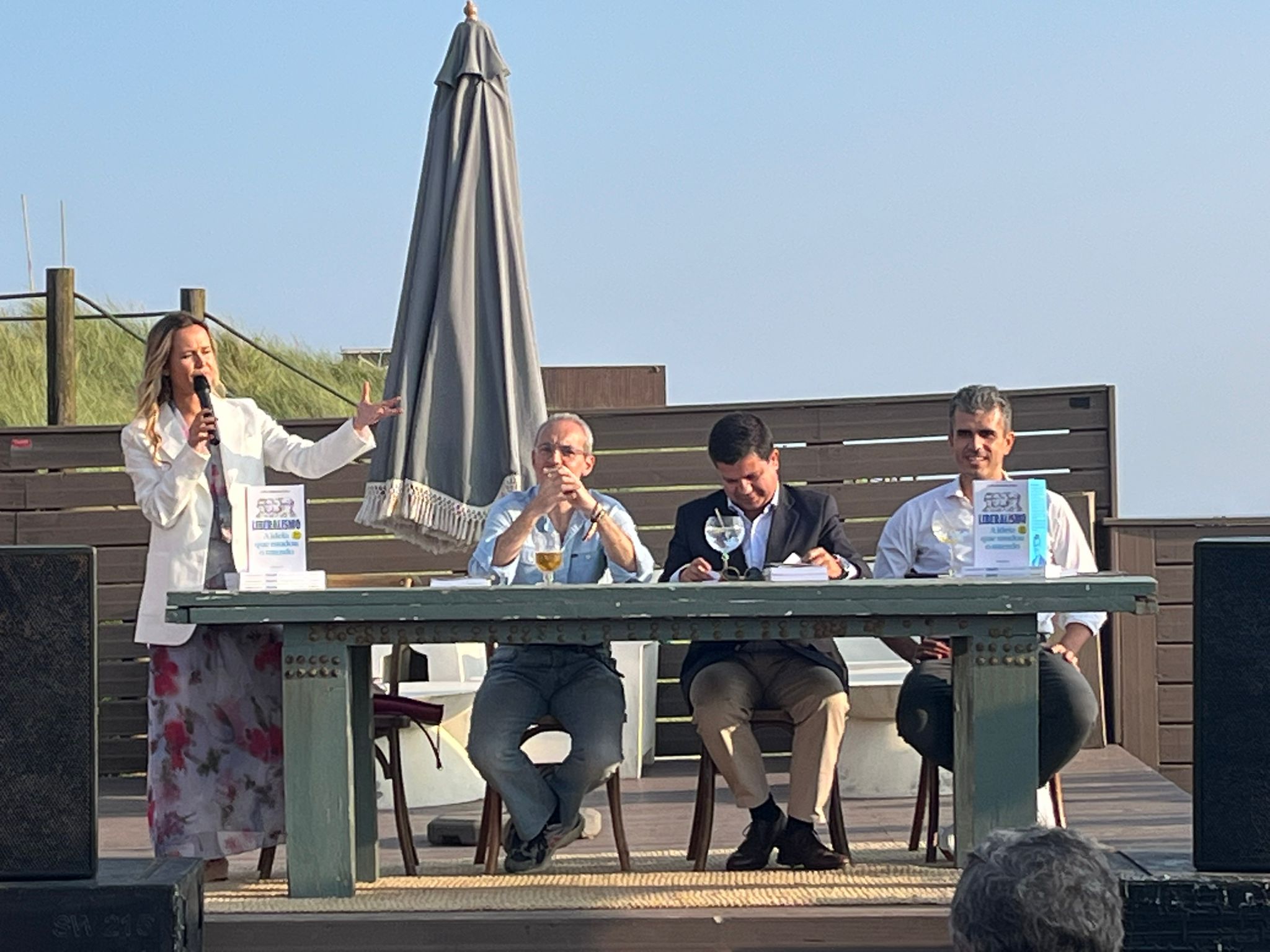 🗽💙 IL Vila do Conde presente na apresentação do novo livro de Carlos Guimarães Pinto